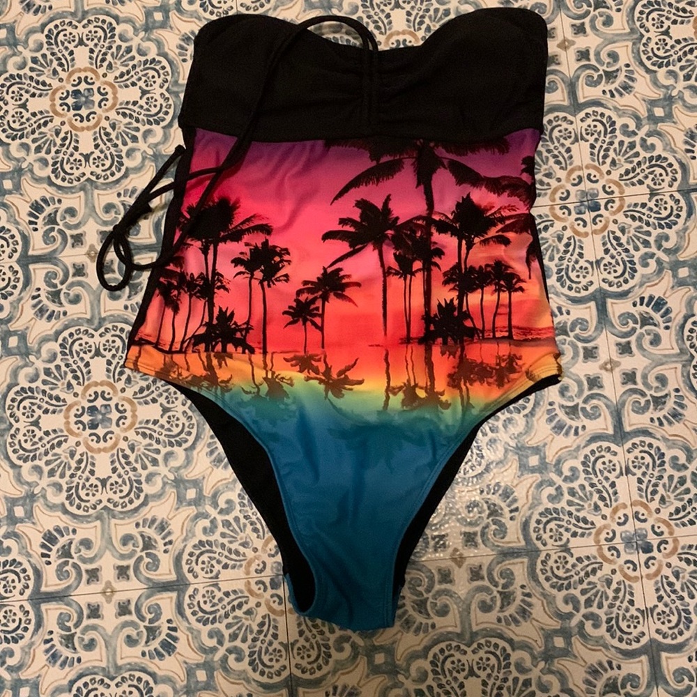 Ocean Pacific Palm Tree Sunset One Piece Swimsuit - Size Medium